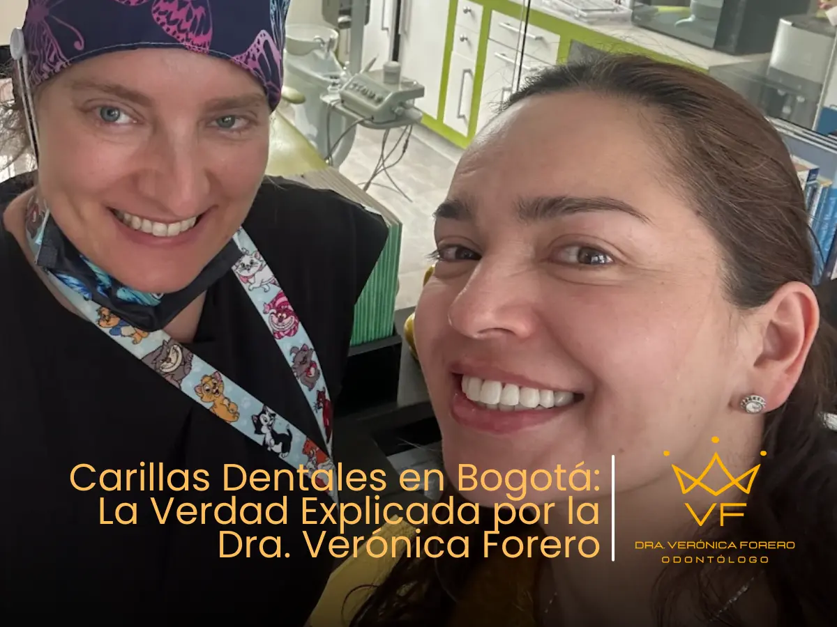 Dra. Verónica Forero junto a paciente sonriente en su consultorio en Bogotá, especialista en carillas dentales y estética dental.
